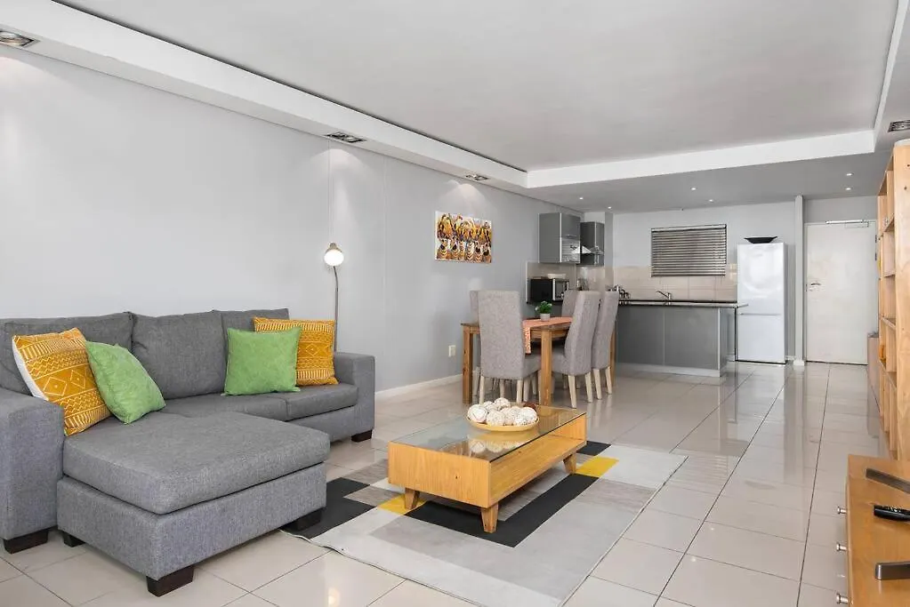 8Th Floor - Table Mountain Views Central & Secure Cape Town 0*,